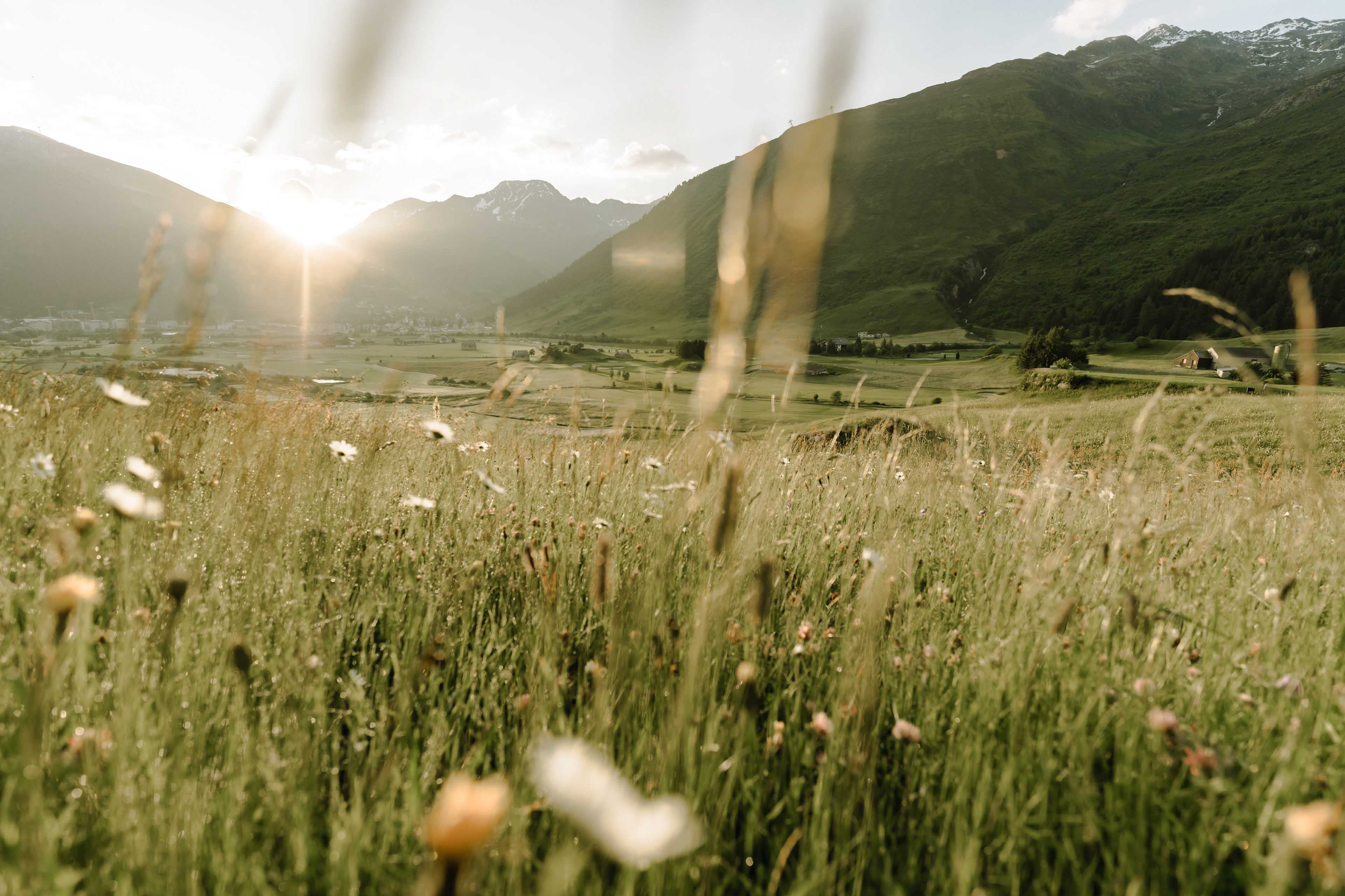 Sunrise on the golf course in Andermatt