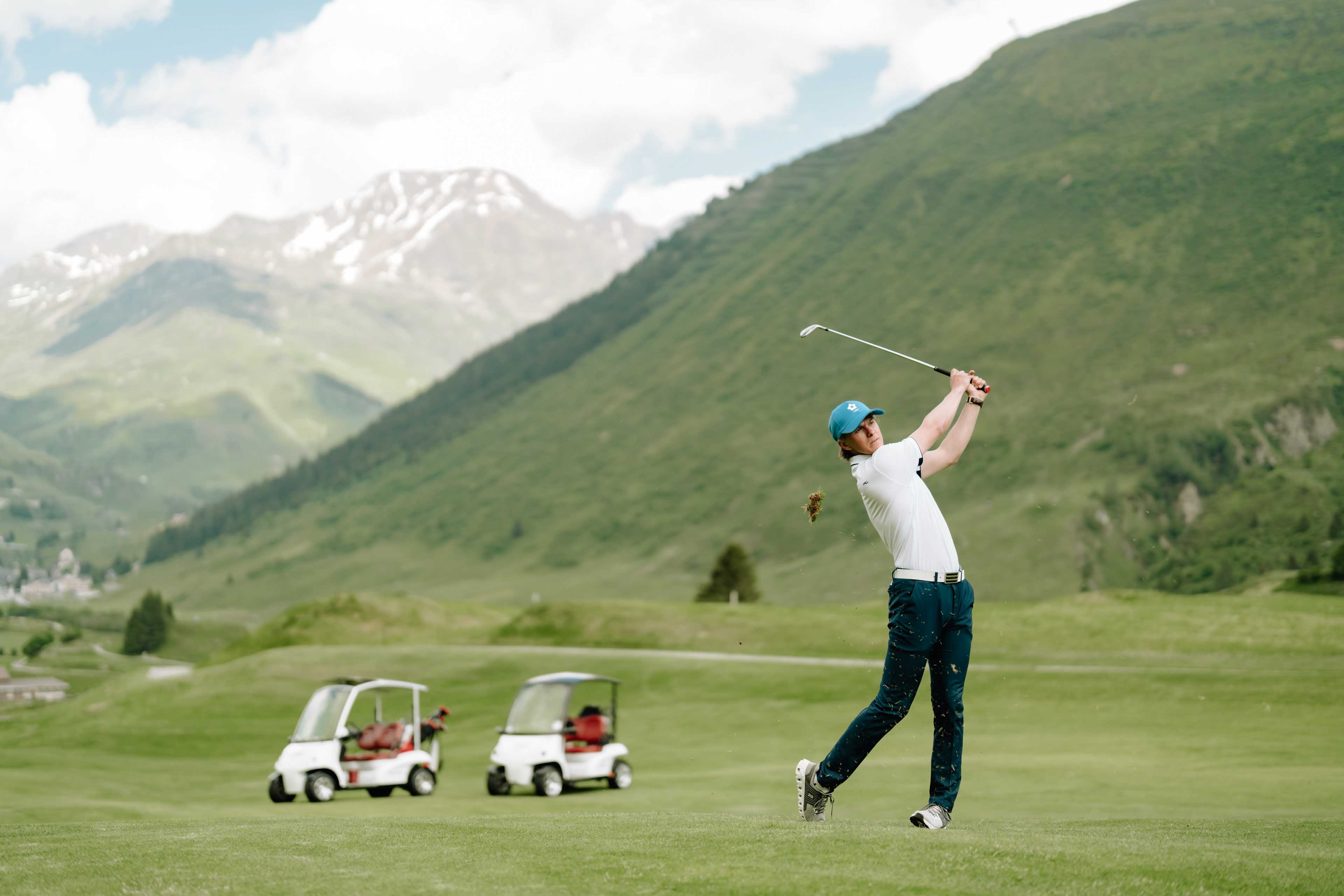 Playing golf in Andermatt